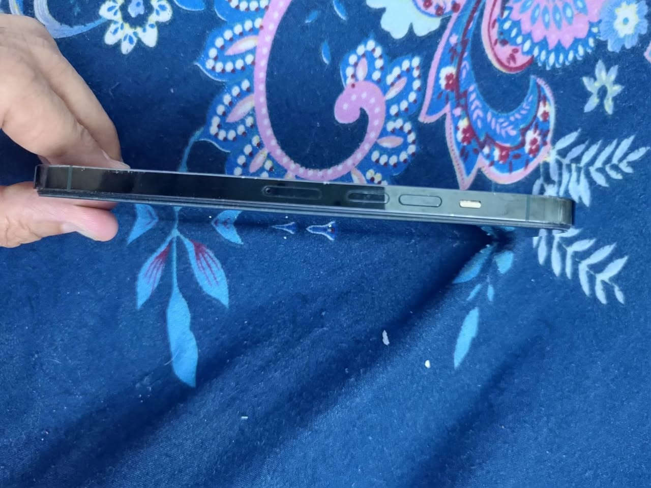 آيفون ١٣ بروماكس فقط مبدل شاشه نوعيه ممتازه
ذاكره ٢٥٦ البطاريه ٧٣ وكما موضح في الصور 
للبيع ٤٥٠ ألف أو مراوس


**إذا كنت صاحب هذا الإعلان وتريد حذفه لأي سبب، رجاءا أرسل رسالة إلى الدعم الفني**