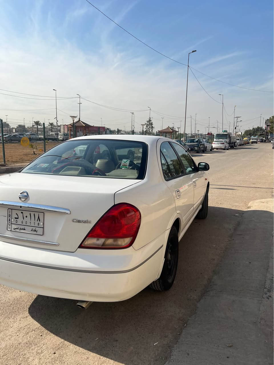 السلام عليكم 
نيسان صني مديل 2009 
سيارة جديدة استخدام شخصي 
مكفولة من كفالة عامة من الضربة والحادث 
بيها صبغ بسيط بدون معجون منشور بالسونار:***********
السعر/107
العنوان: بغداد /القاهرة بغداد, العراق
