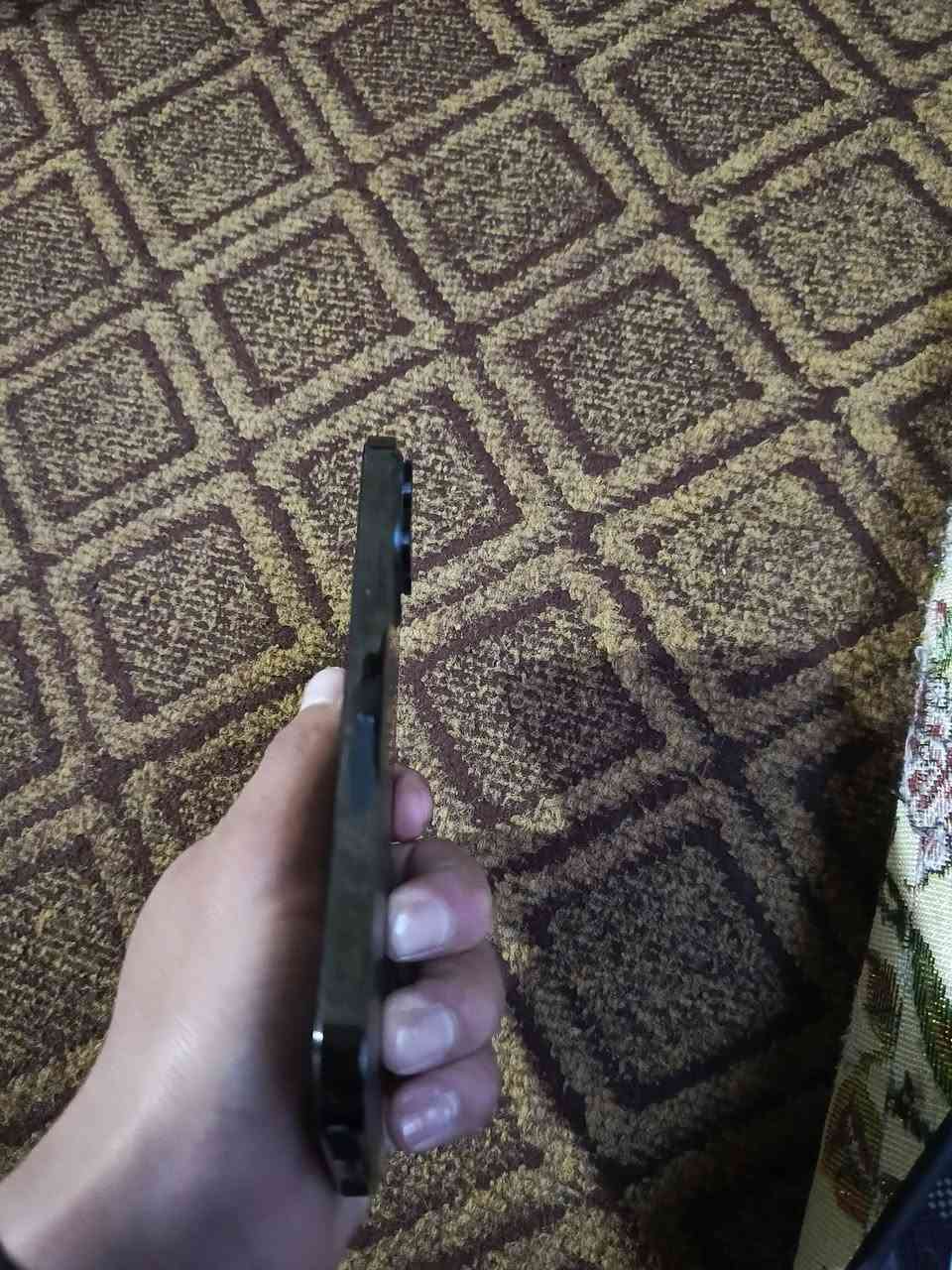 السلام عليكم
ايفون 13 برو ماكس 

للبيع مستعجل عله بيعتو 

نضافه 100% 

بطاريه 92 

شرط ما مفتوح برقي 

نضام M 

نورمان %

ذاكره 512

تك سيم

شرط حاسبه 

قراضو معه شاحنه + كفر+ كارتونتو ويه

***********

خاص متواجد 

السعر 900 الف 

و بي مجال شي قليل
