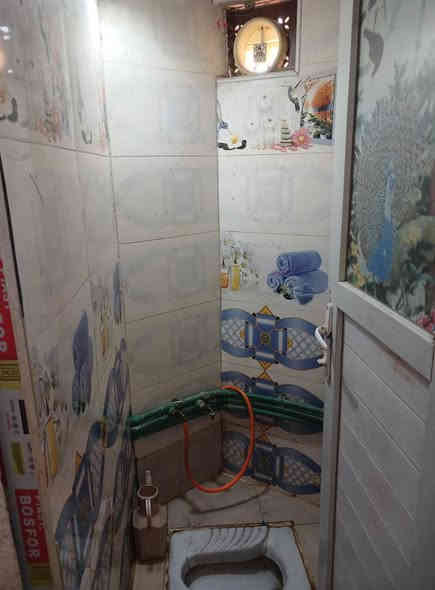 السلام عليكم
بيت للبيع في القشلة سنة البناء 1994 يتكون من طابقين الأرضي كونكريت مسلح ويحتوي على استقبال وغرفة نوم وهول ومطبخ والملحقات الصحية الطابق الثاني عكادة ويحتوي على غرفتين وغرفة ثالثة نقص فقط السقف مع تواليت تم ترميم البيت سنة  2023 واعادة تأسيس الماء والمجاري والتأسيسات الكهربائية والأرضية بورسلين وسيراميك جدران وسقوف ثانوية لمعرفة ال س ع ر الاتصال على الرقم 
***********
او على الخاص
