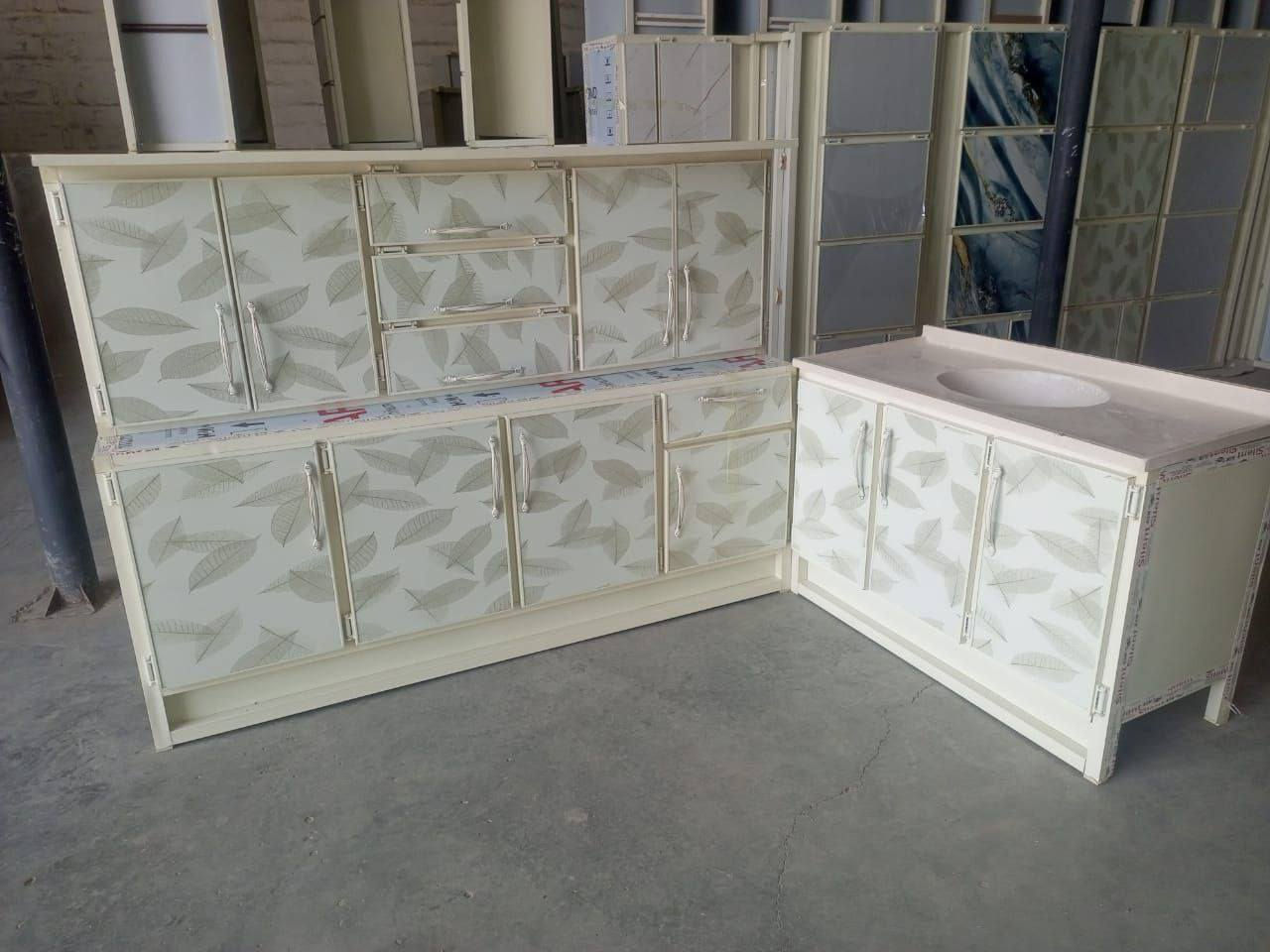 عروض راس السنا نار 🔥
كاونتر مترين. مع سنگ متر 20سم 

3قطع ملحق والأراضي وسنگ مرمر 

يوجد خدمه توصيل 🚛🚛🚛

الحجز والاستفسار على📞☎️ رقم***********
