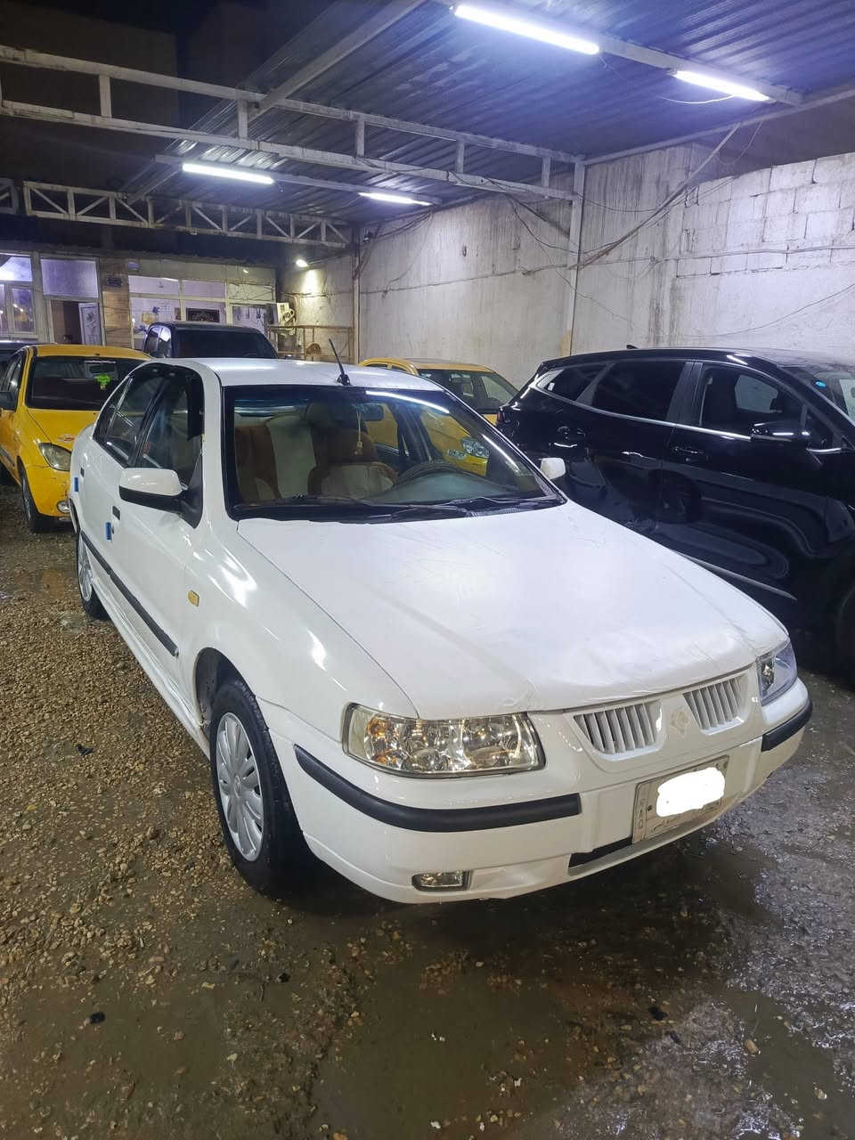 للبيع سمند 2011 رقم كربلاء تحويل مباشر
بدون حادث بدون ضربة بيها مكانات صبغ بسيطة 
اثر خياسات ملگطة 
جاهزة كير ومحرك وتبريد شغال
.
السيارة حلوة وسعرها مناسب بالنسبة النضافتها
 
غرامات مصفرة ما عليها الف دينار قبل يومين دكيتها حاسبة بالمرور 
.
السعر 38 وبيها مجال بسيط او مراوس بسيارة اوتوماتيك 
.
مكان السيارة كربلاء 
.
للاتصال ***********
.
اني مكلف بالنشر الخاص مغلق الشراي يتصل على الرصيد 
.
