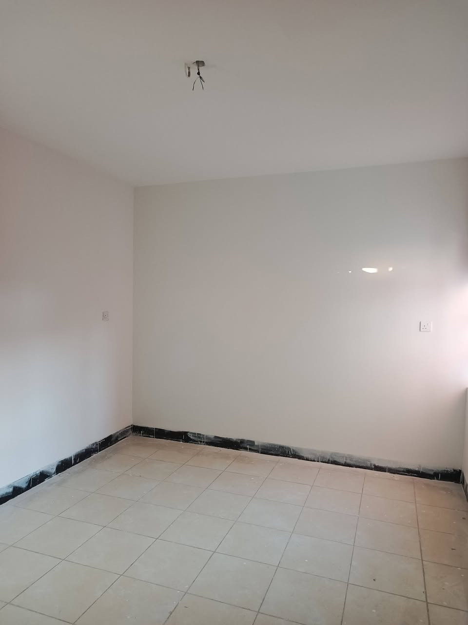 الاعلان
          🔶 تميــــــــز بـعـــــرض عقـــــــــــــــــــارك معنا 
                و دع لنا التسويق والتصوير باحترافية 🔶
🟠  اربع مشتملات        طابو باسم شخص واحد
🟠المساحة :       250م واجهة 12م كل بيت واجهة 6
🟠العنوان حي الجامعة اسواق انور قرب مدرسة شهباء 
🟠 طابقين  غرفتين نوم استقبال هول مطبخ وكراج 
     وارد شهري.    مليون دينار 
    السعر       مراسلة أو اتصال على ارقام تالية
-------------------------------
للمزيد من المعلومات مراجعة مكتب السدرة للعقارات  والمقاولات 
العنوان حزيران شارع النخيل مقابل افران الجزيرة
او الاتصال على ارقام.                
6669959 0770📞 احمد وهاب
***********📞 ابو عبدالله 
#السدرة_للعقارات_والمقاولات
