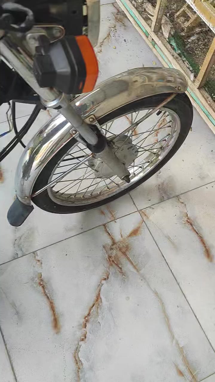 سلام عليكم دراجات للبيع  بدون يجي خاص اوي ينتصل ***********
