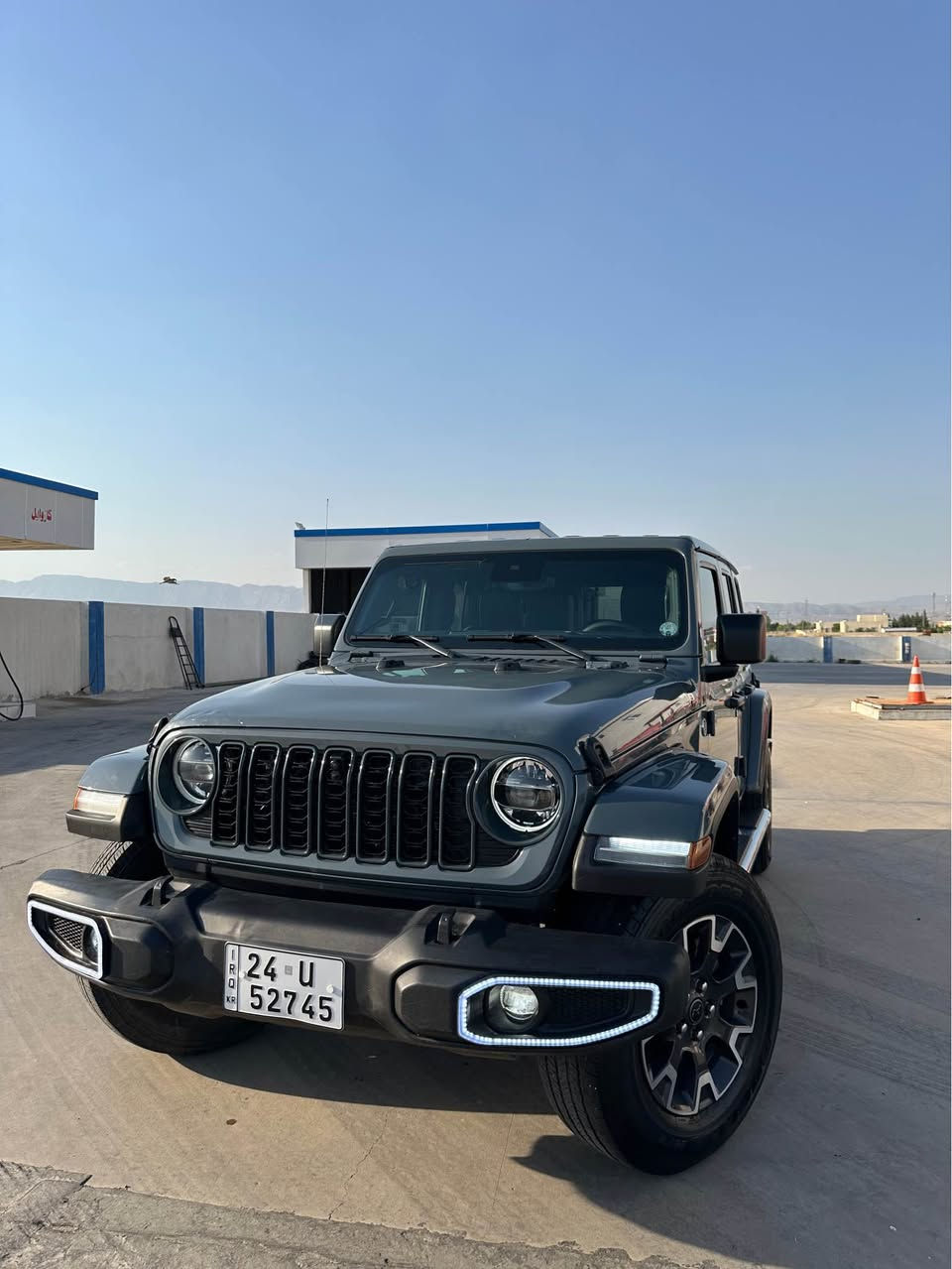 Jeep Wrangler 2024
سياره فووول واحد على واحد
سياره كلين لوووك جديد
***********
احلا لون سموكي جديد لون مرغوب
رادار امامي ورادارخلفي
كاميره امامي وكاميره خلفي 
مرايه حساس
كوشن جلد وهيتر وسكان هيتر
شاشه ايباد كبير
محرك 4توربو اقتصادي
كوشن كهربايي
تشغيل عن بعد
لايت ليد بلاجكتور ليت وليت دعامي
ابواب بصمه
ارباك سليمه ٪؜١٠٠
سياره جديد رقم وهزه وسنوي جديد سياره بسمي 
ملاحضه سياره بي شبرتعديل بدون دواخل بدون ارباك*********** اكر, نينوى
