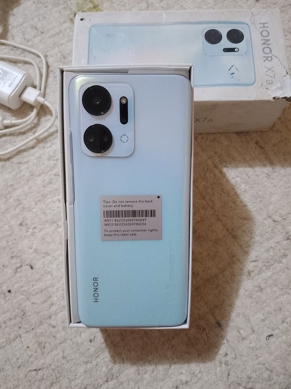 السلام عليكم تليفون نظيف وكامل مواصفاته تليفون هونر اكس 7 اي الجهاز ذاكرته 128 الشراي يدخل لي على الواتساب او يراسلني على الفيس السعر 120  ***********
