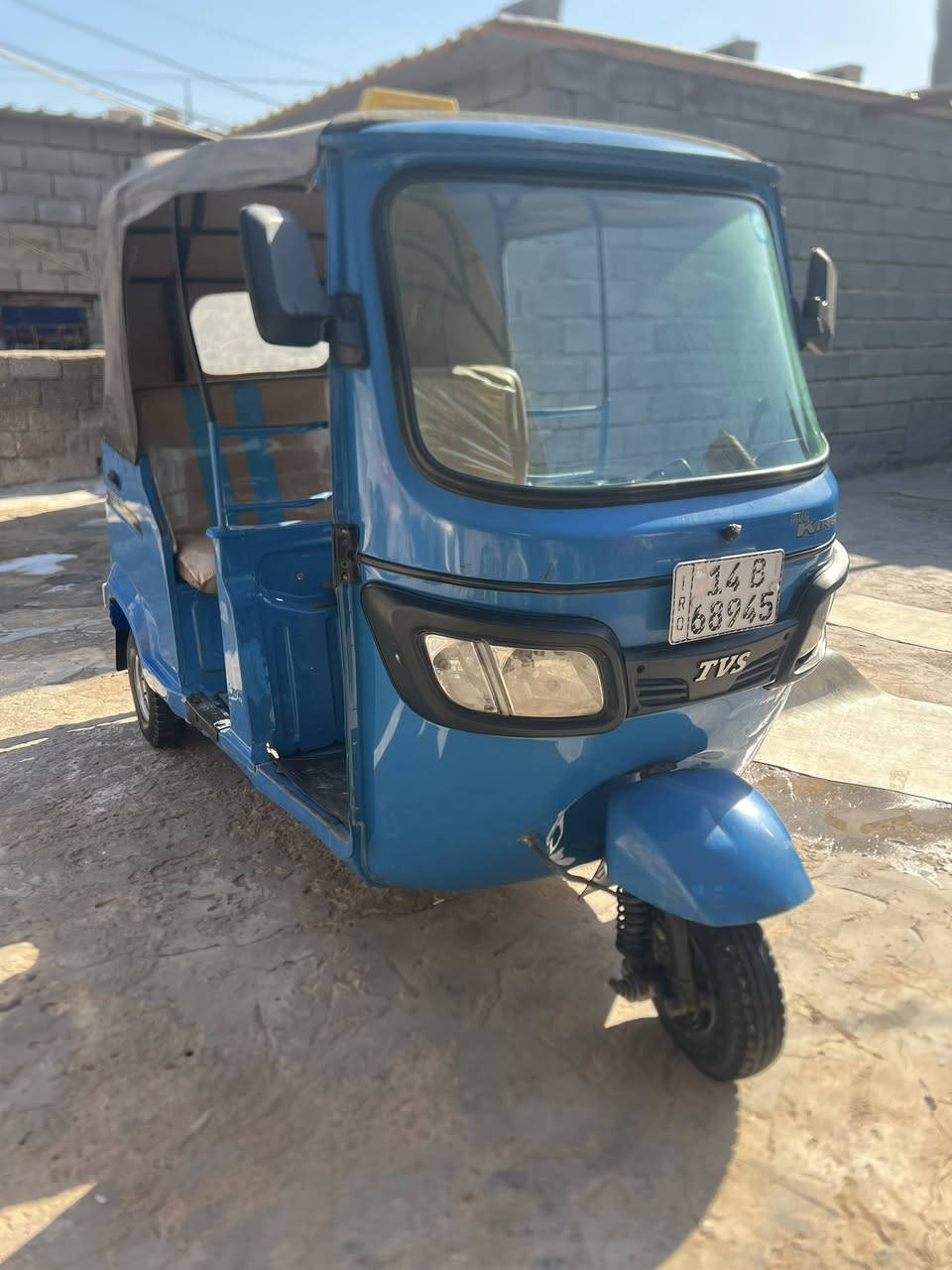 تكتك لبيع مديل عشرين طالعه بلواحد وعشرين تقره بسنويه واحد وعشرين مكينه مجفته بدي بي طخات قليله مكاني بصره حي ولاصدقاء سعره 5و800وبيه مجال قليل رقمي ***********
