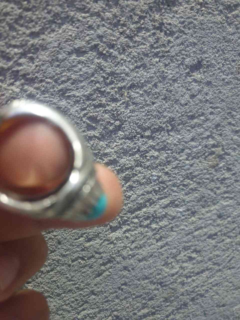 خاتم فيروزي للبيع صياغة ثقيلة جدا واحد الشروط اصلي وقديم وجوانب حجر الزبرجد السعر خاص للعلم الخاتم بالواقع جميل جدا وتحفة مكاني ناصرية


**إذا كنت صاحب هذا الإعلان وتريد حذفه لأي سبب، رجاءا أرسل رسالة إلى الدعم الفني**