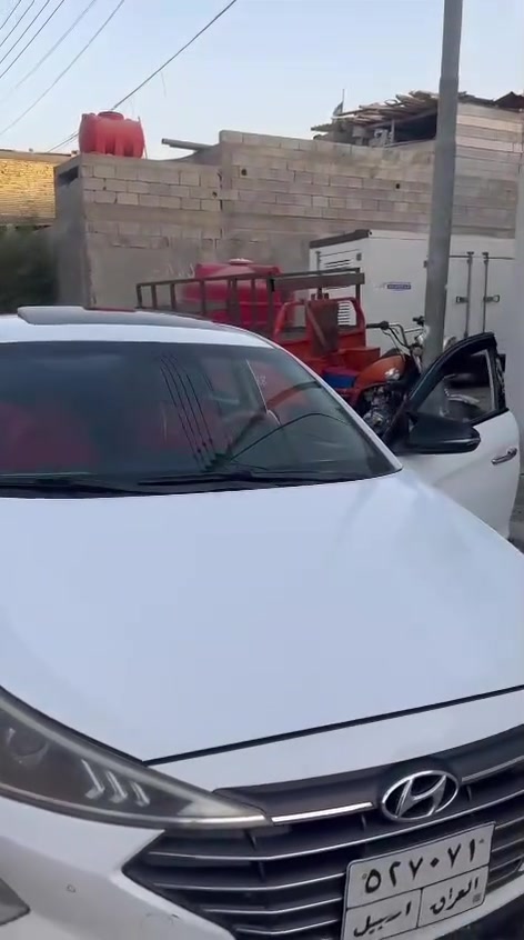 السلام عليكم سيارة الانترة موديل 2019شكل جديد وارد خليجي كير مكينة مكفول تبريد ثلج بيها قطعتين بارد وصبغ قليل السياره فول مواصفات بصمه وتنته السعر 135وبيه مجال ***********
