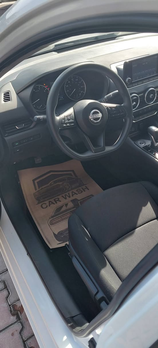 نيسان سنترا موديل 2024
ماشي 2 الف فقط..
موصفات..بصمة..رادار..
استشعار جانبي..حساس..
وتوقف ذاتي خلفي..شاشة 
وكاميرا..تحكمات استيرن..
حادثها جامرلغ وبونيد..بدون 
دواخل..حتى دعامية بلادي..
رقم كاتى..يترقم اربيل وسليمانية 
صور الحادث داخل المنشور..
سعر 130$..
***********
