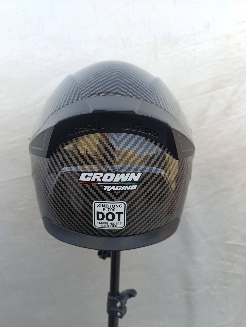 كراون ريسينك اصلية كاربون فايبر السعر خاص او واتساب ***********
