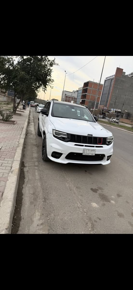 ٢٠١٨ خليجية
فول واحد على واحد لمتد ثلاث شاشات
شادلها كت اس ار تي ،،، الدعاميات البنيد القديم موجود
مبدل بيها محرك ( طابوكة)
السعر ٢٥٠٠٠ الف دولار بيها مجال بسيط للشراي 
*********** وتساب
