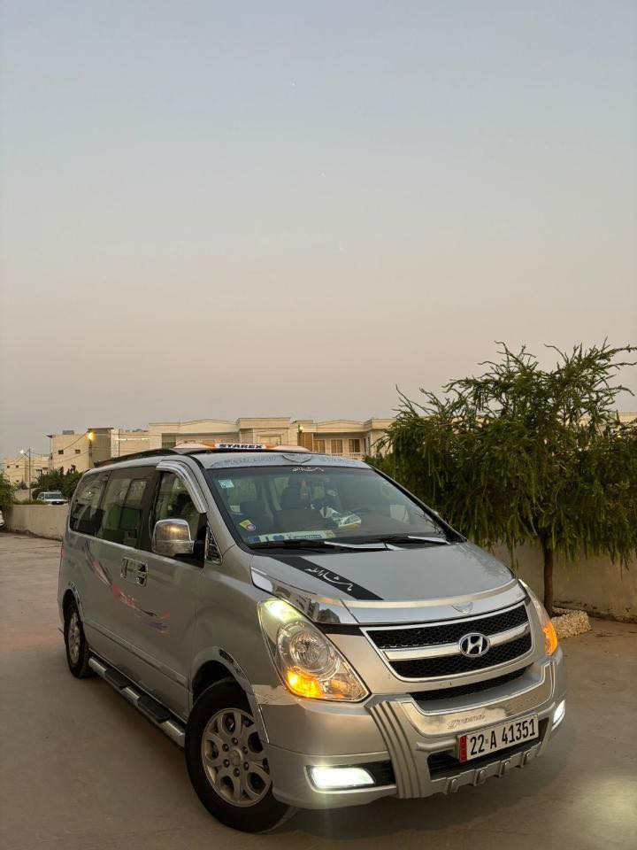 2009 grand starex  للبيع فقط🛑
🛑ضرر السيارة شبرين صبغ بل جنطة فقط كفالة عامة من الضربة 
🛑 گير محرك و اكسل بشرط 
🛑صدر امامي خلفي جديد 
🛑 تخم تاير 4 جديد
🛑 السيارة نظيفة و حلوة بشكل 
🛑 گاعية مغلفة قمارة مغلفة نايلون كشنات نظييفة 
🛑تدفئة تبريد بشرط
السيارة متعوب عليهة و رقم و سنوية و هزة بشرط تحويل ثاني يوم بالنسبة للسعر خاص الاستفسار *********** بي واتساب( ملاحظة) اني مكلف بل نشر (سعر السيارة 135 )
