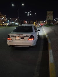 مرسيدس E350  2009 محرك v6 المرغوب تنفس طبيعي لون ابيض  داخل بيجي ماشية...