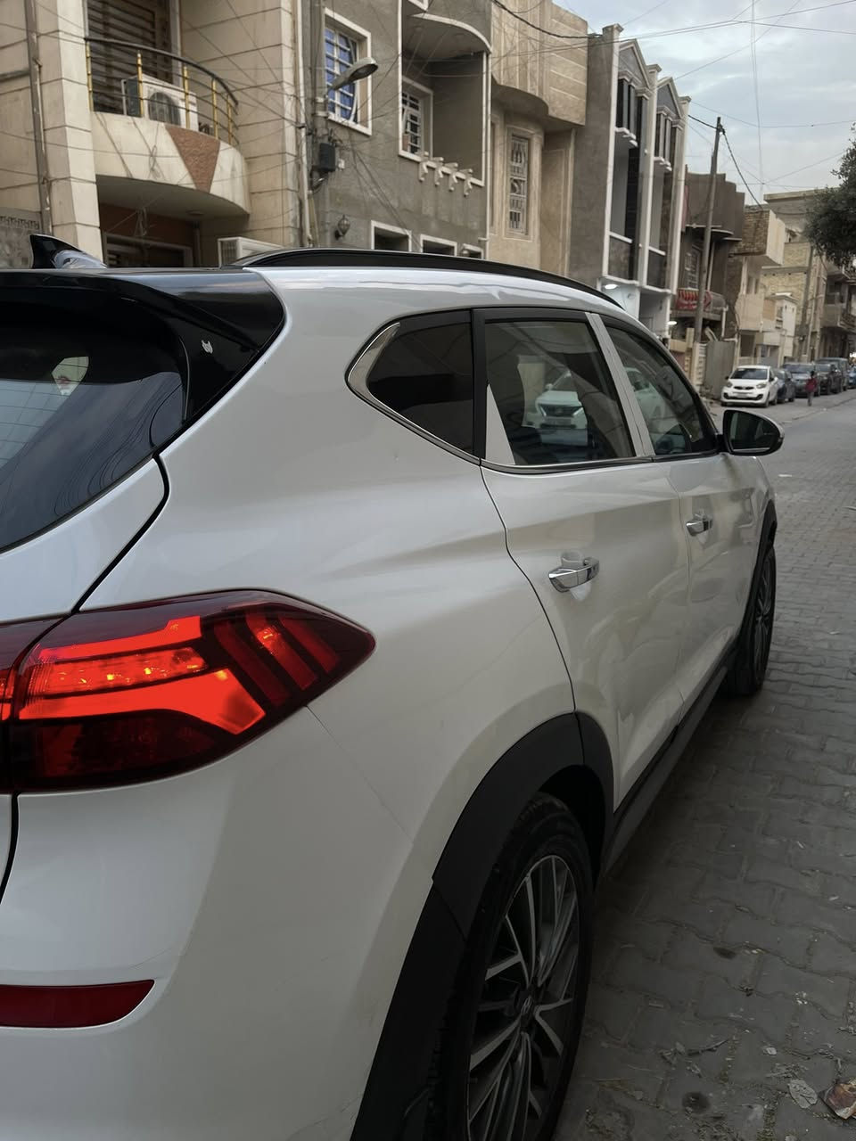 السلام عليكم
للبيع توسان فول مواصفات موديل 2021 وارد امريكي
بنوراما لايت خمس عدسات بصمه بصمه ابواب
كشنات تحكم كهرباء كشنات تدفئه تبريد ستيرن تدفئه
جنطه كهرباء دمام خلفي سستم صوت انفنتي
رادار قياده ذاتيه توقف ذاتي اوتو هولد مود درايف
اشيار مري نقطه عمياء اناره ترحيبيه لايت خلفيLED
اربع كامرات تحديد مسار مانع تصادم 
حادث جانبي قطعتين صبغ ماشيه 75 سونار مرفق بل منشور
السعر 175
***********
