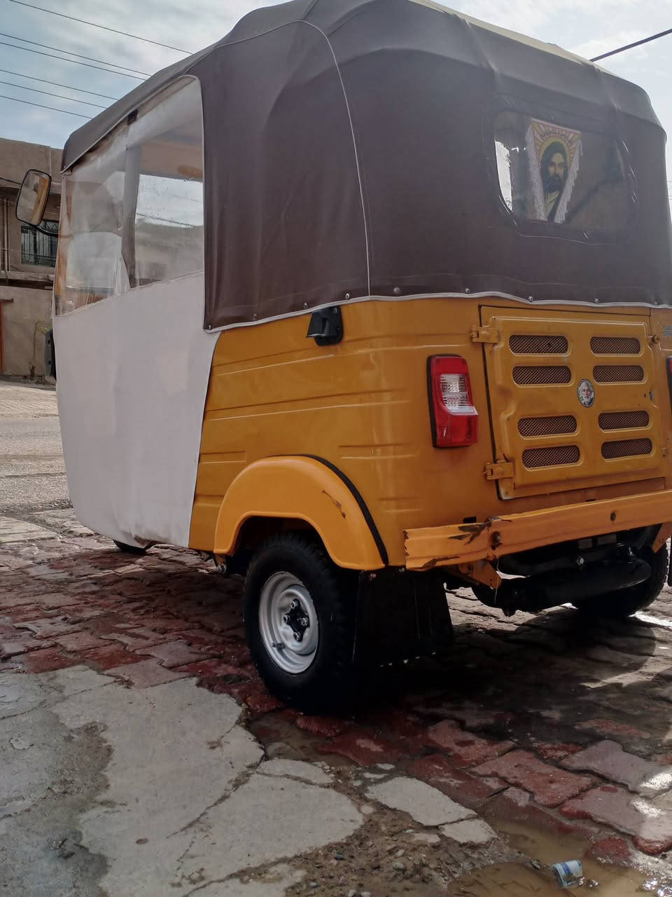 سلام عليكم تك تك موديل 18رقم و سنويه بابل تحويل ثاني يوم تكتك جاهزه من كلشي ربع ما تصرف عليها تاخم تاير ابريك كله جديد مبدل مكينه مجفته جديد التك تك معمره جديد. نافضها نفض  معمره دوسها خياسات لغوده صافيه بدون ضربه  تك تك مال شغل كبل للشارع السعر 5750و بيها مجال قليل  المكان الدوره   رقم الهاتف ***********
