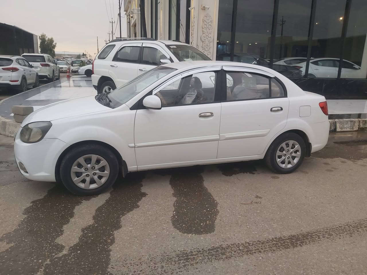 كيا ريو ٢٠١٢
نينوى بأسمي شرط التحويل 
محرك ١٦ ما مفتوح 
تبديل قطعتين من دون دواخل بدون معجون شرط 

السعر ٩١ 

***********
