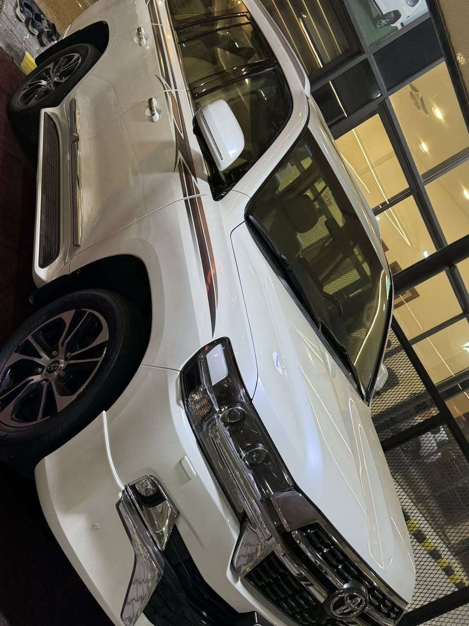 لاندكروز. بريم.موديل 2021 كفاله. ماشيه 45 الف حقيقي عل فحص السياره. موجوده بكربلا للتواصل ***********
