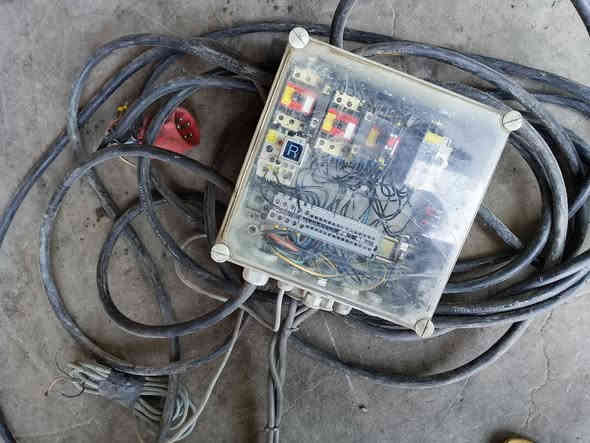 كمبريسر 15 بار الماني ***********
