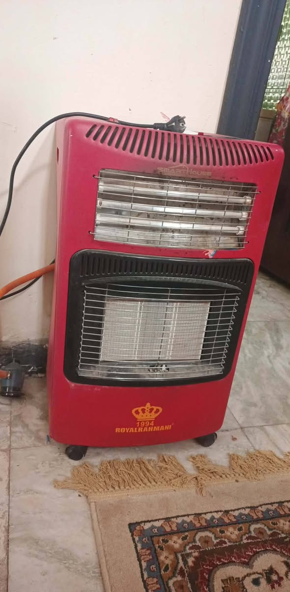 سلام عليكم ورحمة مجموعه غراض للبيع الصعوبات ثنينهم ٧٠ الغازيه ٣٠ المكانه الكهربائيه جديده بعده ٥٠ الف ام الغسل سعره الأصلي ٢٧٠ هسه سعره ١٥٠العنوتن حي صحه رقم الهاتف ***********
