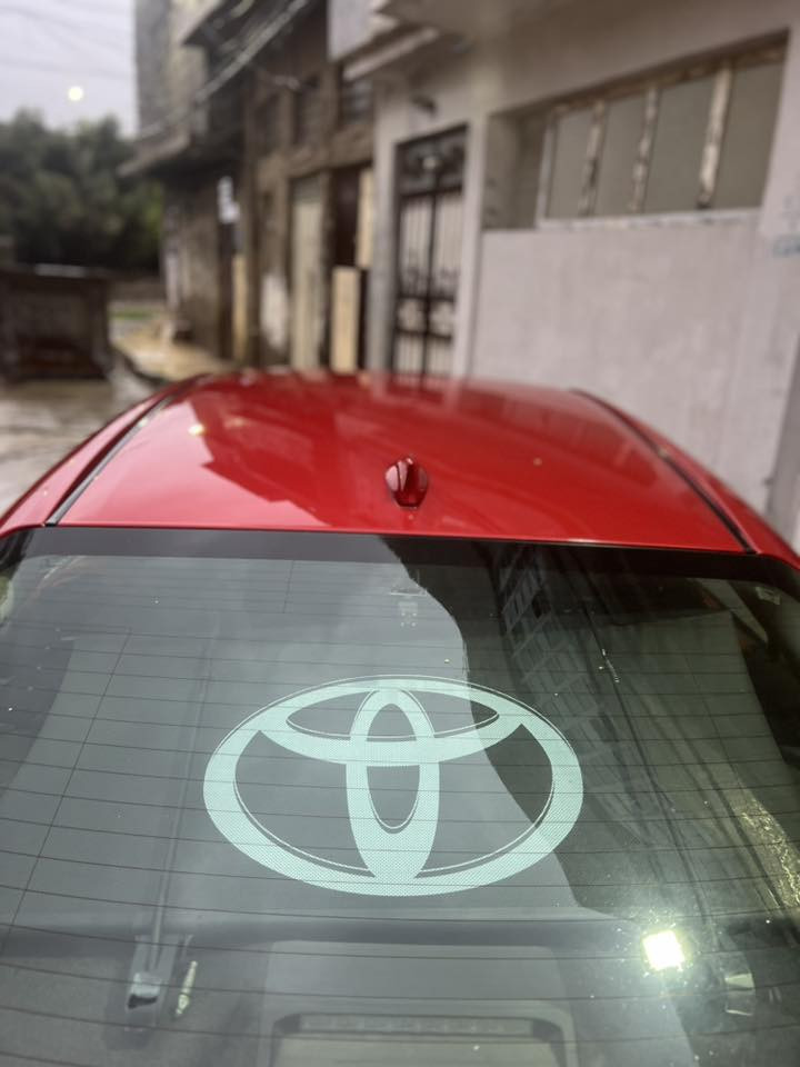 كورلا 2020 
le 
نص فول 
توماتيك ماشيه 110ميل 
قطعه فقط بوند مبدل ومصبوغ بدون اي معجون 
بيها بعض الملاحظات السعر 135$
‭0770 999 8913‬
