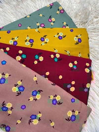 حبايبي كشمير ايطالي قطني نقشات والوان فنيه رائعه جدا جمله ومفرد يوجد ل...