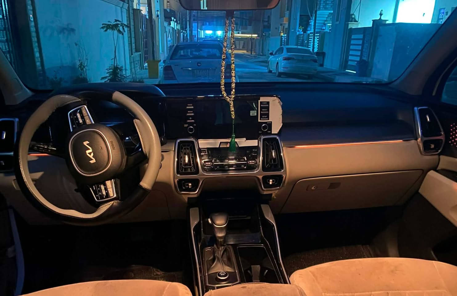 سورنتو 2023🛑

اريل
كشنين كهرب
صندوق كهرب
بصمة4 سلندر
ممشى 90 الف كم
كاميرا 
نظام eco
منفذ AUX
منفذ USP
نظام Auto hold 

رادار جانبي امامي خلفي

كلين نظيفة جداً 
بدون ملاحظات
رقم اربيل
سنوية باسمي وبيها كابون
شرط التحويل 🛑 السعر 270 وبيها مجال
للتواصل ***********
بي واتس أيضاً
