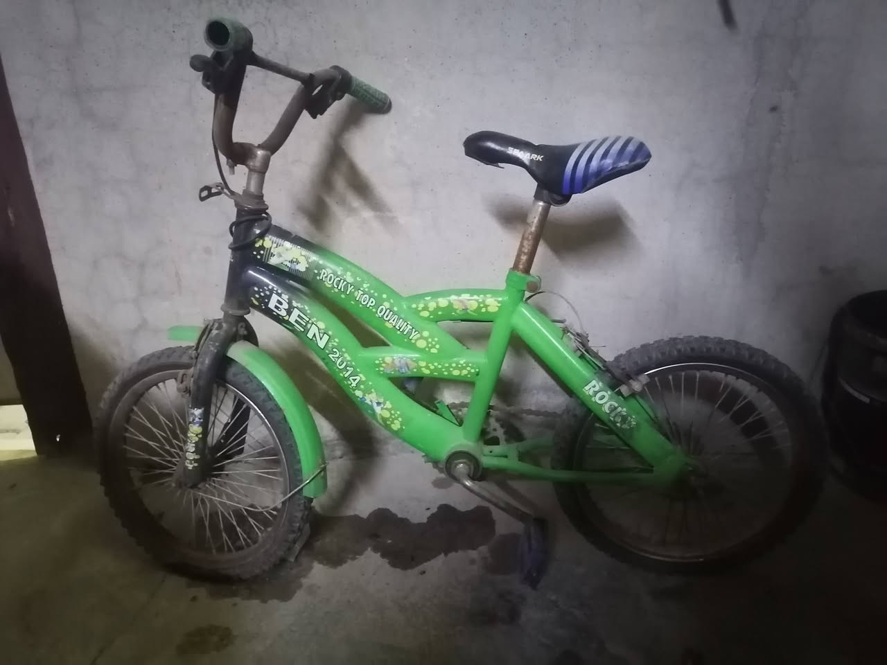 سلام عليكم غراض للبيع ***********
