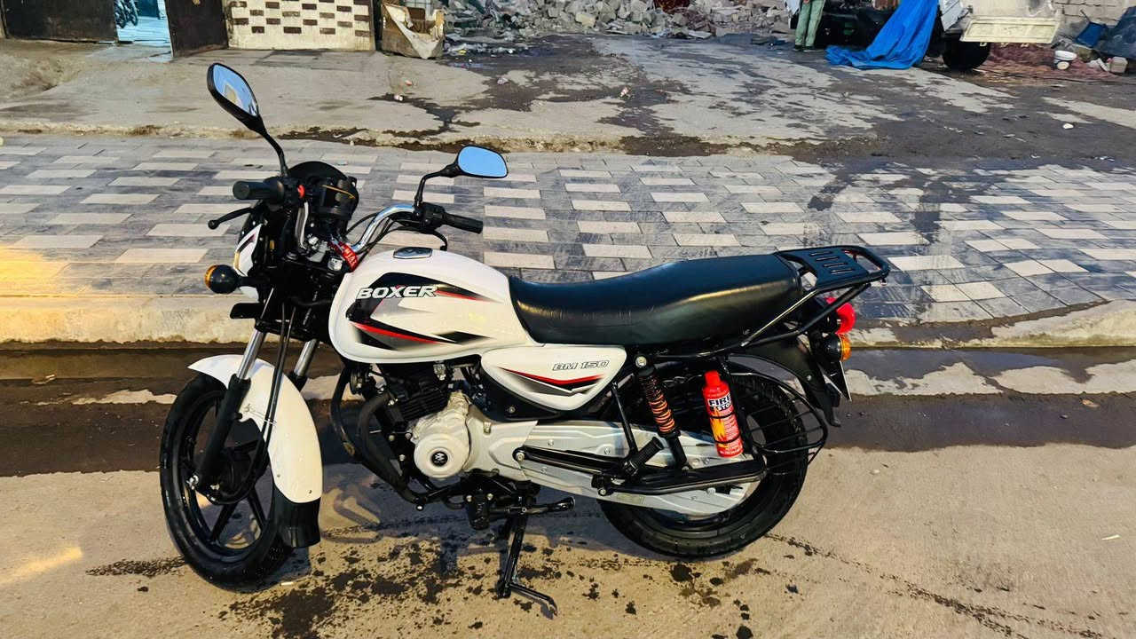 دراجه بوكسر رقم نكليزي بغداد مديل2023 مكفوله كفاله احولك ثاني يوم تجي شوف بعينك العنوان بغداد شارع فلسطين خلف بانزين خانه دراجه استخدام شخصي فقط ***********
