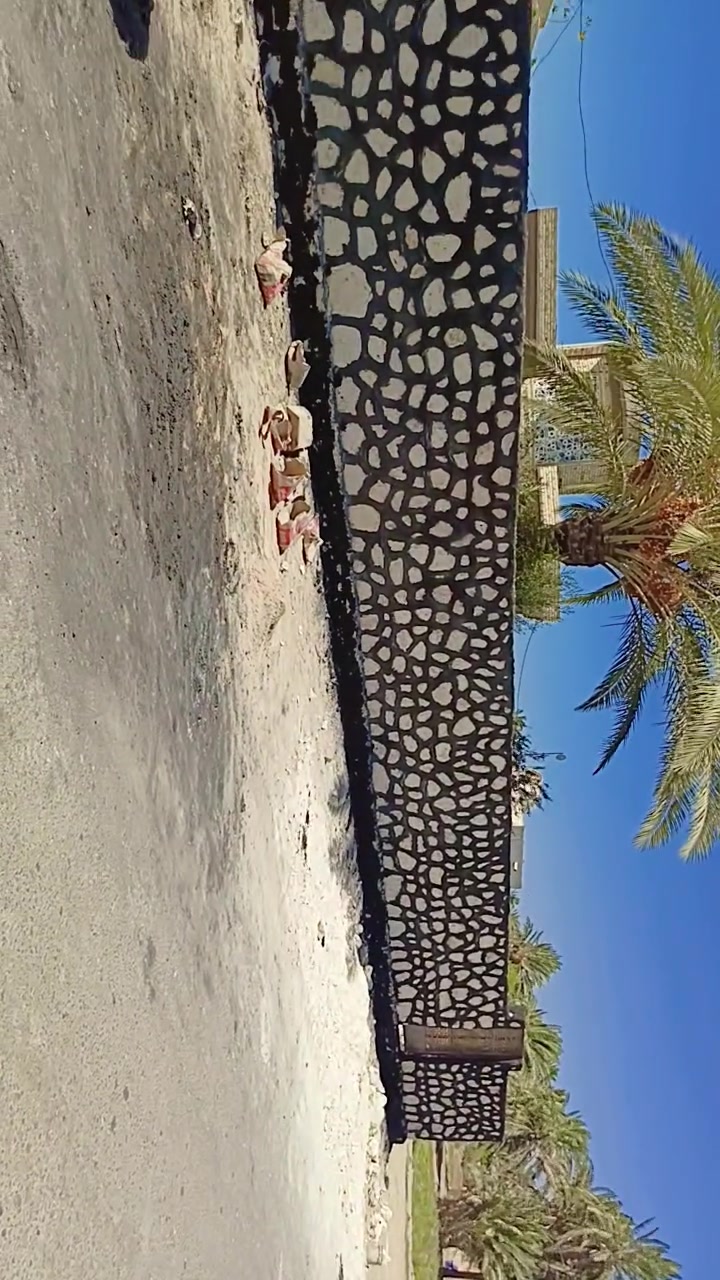 ياالله جزء من عملي لبناء لحجر كرسته وعمل للستفسار مراسلة لصفحه او تصال عله رقام ***********.     ***********
