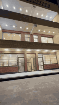 #شركة_ارض_ادم_للوساطة_العقارية 

🏢 بناية حديثة للايجار – نظام قاعات – في أفضل موقع بمنطقة زيونة

📍 الموقع:
زيونة – المربع الأفضل – محلة 712، قرب مختبر الأوائل، شارع الربيعي.

📐 المساحة: 200 متر مربع
🔹 مكونة من 4 طوابق (نظام قاعات جاهز للاستخدام)

💰 أسعار الإيجار لكل طابق:

الطابق الأول: 3000$

الطابق الثاني: 1500$

الطابق الثالث: 1500$

الطابق الرابع: 1000$

مناسب لـ:
مكاتب شركات – مراكز تدريب – عيادات – مؤسسات خدمية – أو أي نشاط يحتاج قاعات منظمة ضمن بناية حديثة وموقع مميز.

التفاصيل اكثر يرجى الاتصال
***********
***********
