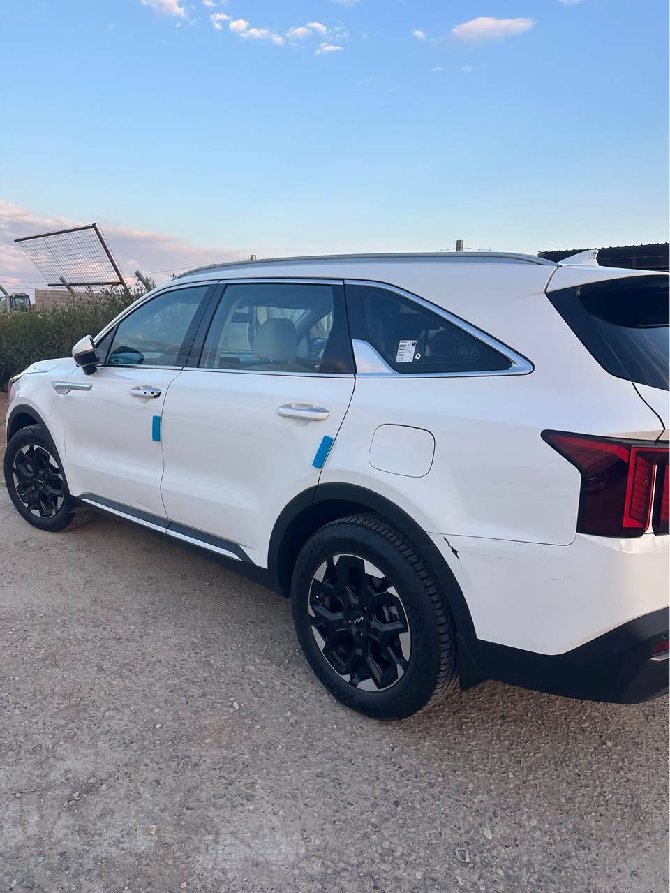 کیاسورینتو2025
فول فول مواصفات
پارچەرەشەلەسەرساغەی
١٠قطع اسود
ماشی ٢٧٠٠٠
سعر240$مجال
*********** أربيل, العراق
