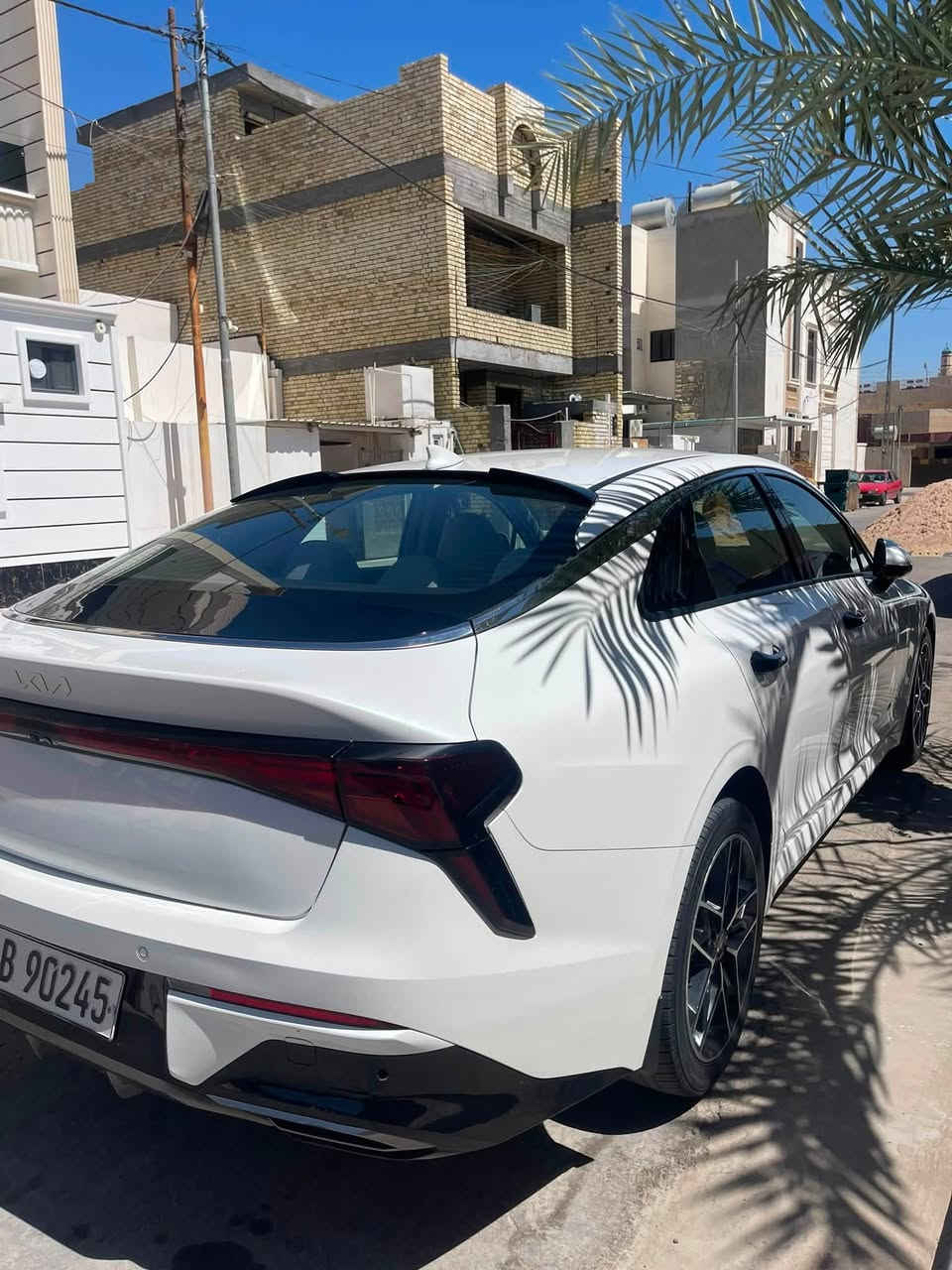سلام عليكم كي فايف 24 شكل 25
خليجي بيها بنيد صبغ فقط رقم اربيل تحويل ثاني يوم 
لسعر ب١٨٣ وبيها مجال

***********
