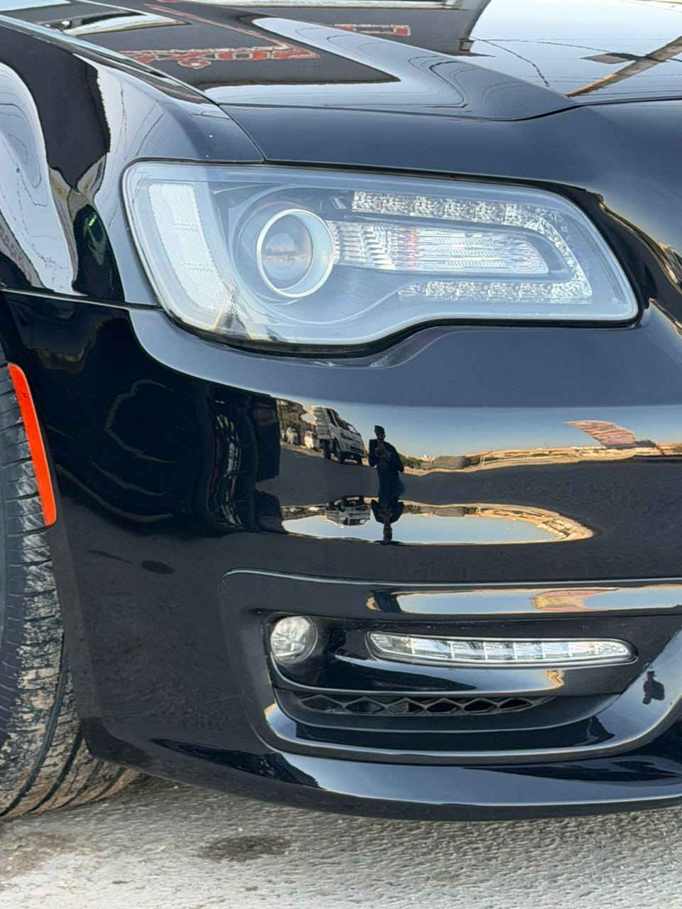 Chrysler Obama 2018
***********
كرايسلر اوباما 2018S
مواصفات S300( -شفتات بستيرن-مقاعد جلد و تدفئة- )
مكينة ٦سلندر حجم ٣.٦لتر تنفس طبيعي
ماشية 63,000 ميل و ب حالة جداً ممتازة
السيارة كلين تايتل كفالة عامة
بيها 1 مكان تعديل بارد
بدون دواخل و ارباك
السيارة كلش حلوة و نظيفة
السيارة رقم السليمانية الدولي سنوية جديدة و ب أسمنا و اكيد شرط التحويل
مكفولة من كير و محرك و كهربائيات
مكاني نجف
و ب سعر(245$) ورقة و بيها مجال
