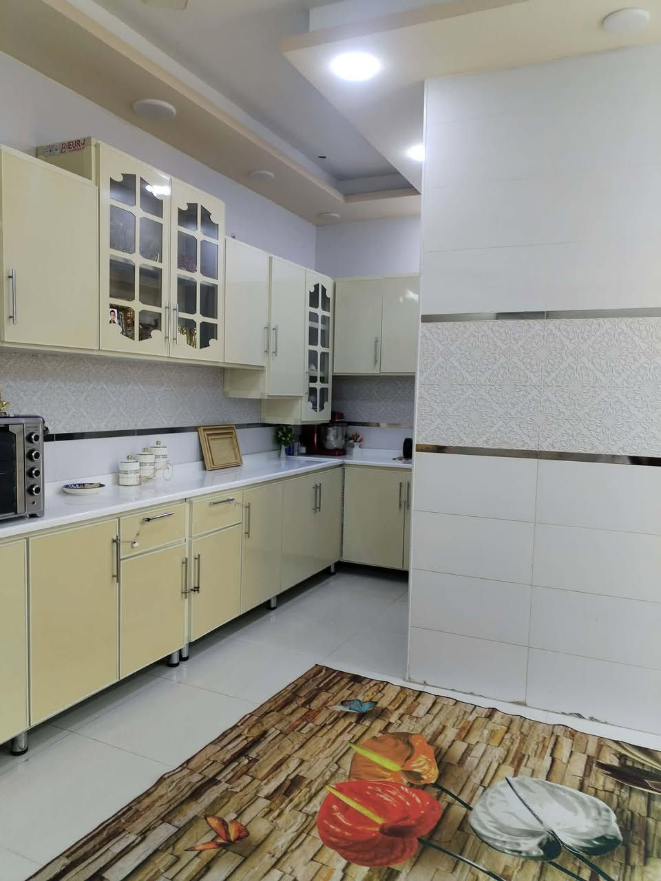 (#أَعَــــــــــــــــــــلَأَنَ) 
   ((#مكتــب_شمــس_الباحــث_للعــقارات_السماوة))

دار للبيع ▪️ في مجمع الأيطالي موقع مميز  

المساحــه ▪️250 m على شارع 20 m 

 يتكون من غرفتين  نوم صاله استقبال مطبخ ومجمعات صحيه سنه البناء 2022 مطلوب للعقار 87 مليون التسديد الشهري 438 الف   

لمعرفه السعر الكلي اكتب يالله او تم توصلك كل التفاصيل 

#حاب_تعرض_عقارك_كل_ماعليك_مراسلتنا_على.          _الخاص_أو الأتصل_على_أرقام_المكتب https://www.facebook.com/shamsalbhith?mibextid=LQQJ4d

     شمس الباحث للعقارات السماوة 
                       بأدارة    
             ابو مؤمل الفرطوسي      
                  ***********      ***********

(🌹#شعارنا_الأمانة_والثقه_والأخلاص_في_العمل🌹)
