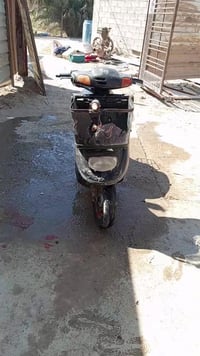 دراجه للبيع محرك ما مفتوح السعر،250وبيه مجال الرقم 07769847934