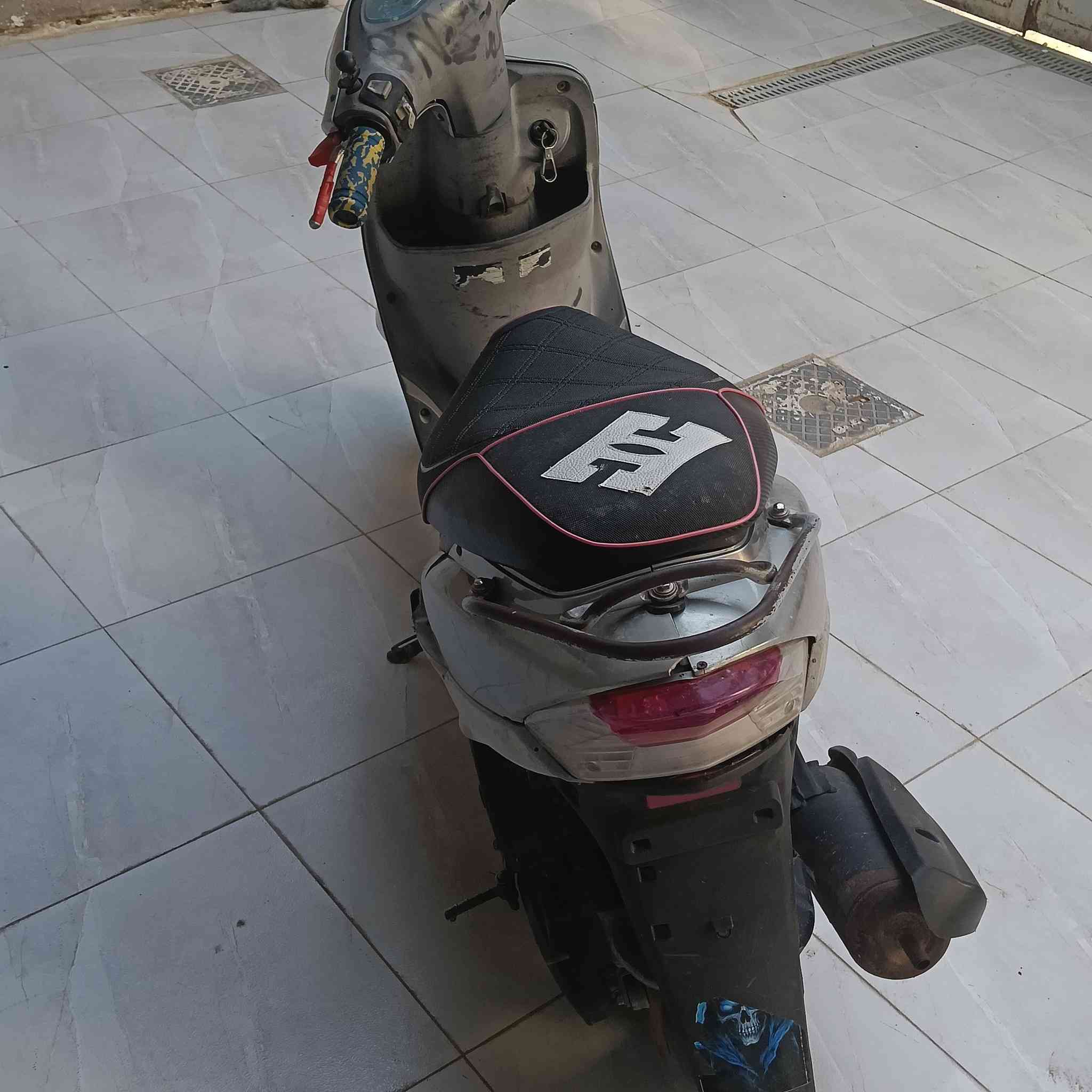 425 الف النضافه كدامك وبيها مجال بسيط "🛵 ***********
