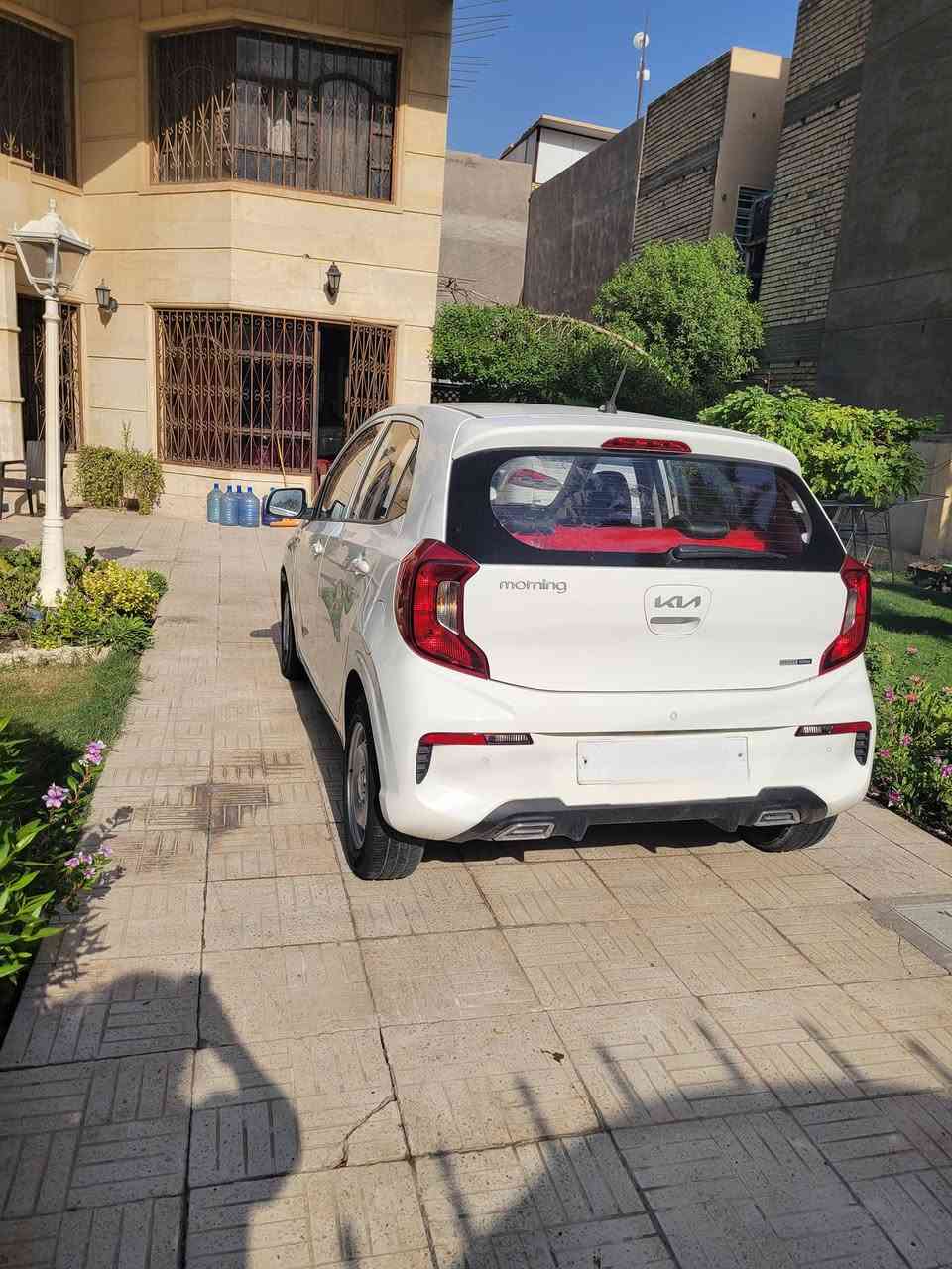 سيارة كيا بيكانتو Morning موديل 2022
محرك 3 سلندر اقتصادي جدا
وارد كوري رقم بغداد ب اسمي 
صرف البنزين جدًا قليل ومناسبة للاستخدام اليومي
السعر : 88 ورقة وبيها مجال للتواصل : ***********
ملاحظه / يرجى الاطلاع على جميع الصور
