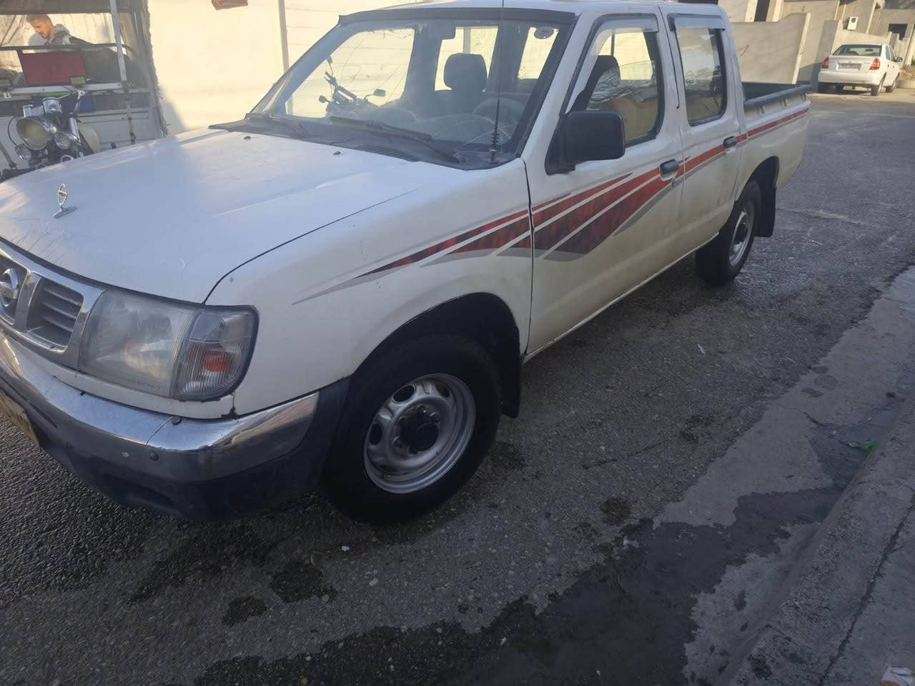 بەناوی خوای گەوورە 
نیسان ٢٠٠٢ 
سەیارەکە ساقە 
نە موسە نە بڕاوە
گێڕ و مەکینە بەشەرت
کامل پەمپە لەسەر ساغی
تەبریدە پاوەر نیە 
هەمو گیانی بەشەرت مەسروفی تیا نییە 
سعر (٤٣)
ژ.م***********
جوابی کۆمێنتو نامە نادەمەوە لەگەڵ ڕێزم حلبجة, السليمانية
