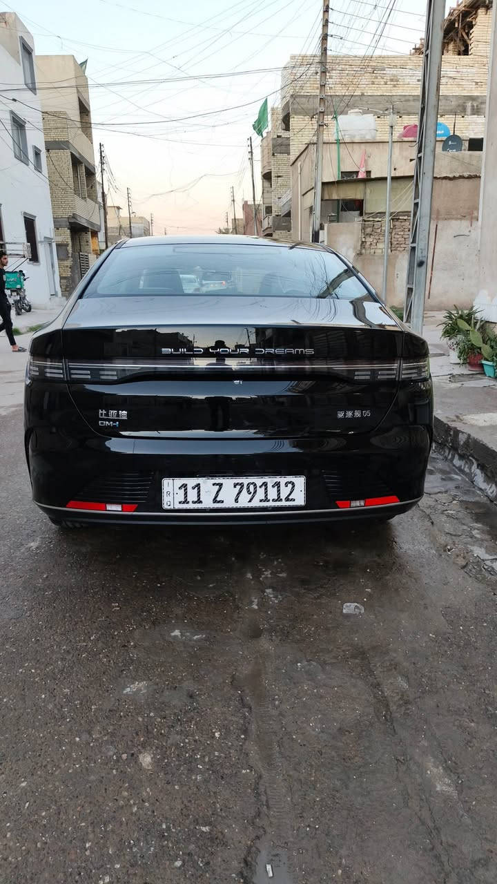 للبيع بيوايدي دستروير ماشيه 6000 الف مكفوله كفاله عامه بعدها زيرو الاتصال ***********
