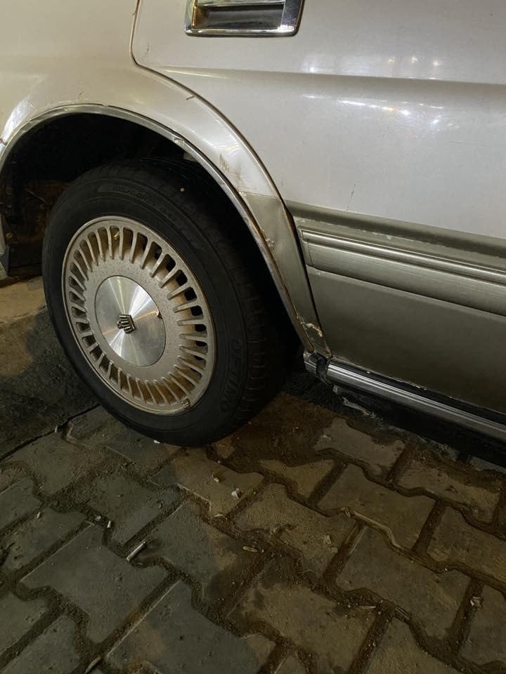 السلام عليكم

هارتوب موديل 1991

مكينة فيشة وبطل C9

گير ومكينة جدد

دواخلها نظيفه 

شاشة

لايتات وبگ لايت وكهربائياتها كله شغاله 

حداديته الخلفية ممتازة والامامية حلوه

رقمها بابل 

مكان السيارة النجف الاشرف 

سعرها 38 $ وبيه مجال 

للأستفسار ***********
