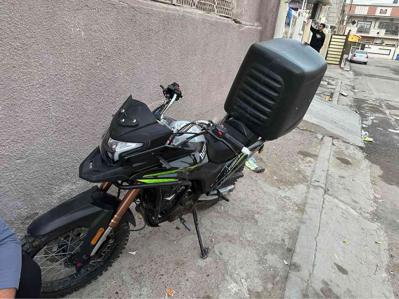 دراجه دايوان ادفنجر موديل 2025
محرك 250cc
كير 6 نمر 
دراجة شغاله وخير من الله 
دراجة صارت بيهة حادث بس الخارج اضرر وهسه نقصهة بس شاشه اكتروني 
رقمهة اربيل تحويل ثاني يوم 
رايدهة مليونين و750 الف وبيهة مجال للطيبين الشراي بي خير ويدلل بغداد, العراق


**إذا كنت صاحب هذا الإعلان وتريد حذفه لأي سبب، رجاءا أرسل رسالة إلى الدعم الفني**