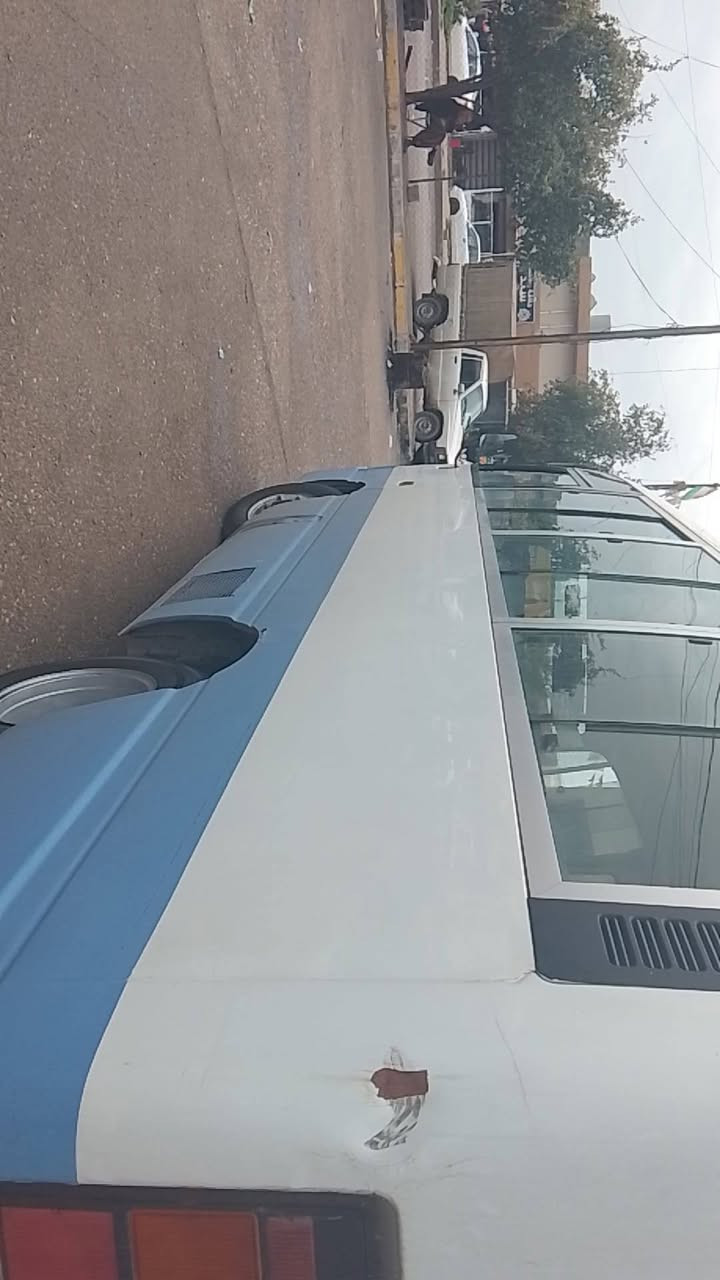 سلام عليكم نيسان للبيع موديل 2002  محرك كرنفال بي بخار كير اكسل بل شرط صاحبها موجود تريد وكاله اوتحويل  سنويه فقدان مطلوبه 400 الف اي ستفسار انتصل ***********
