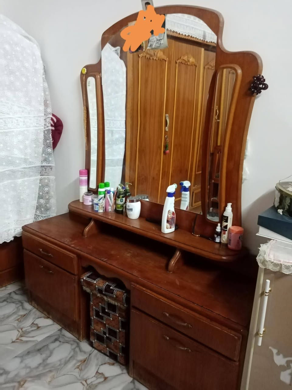 عندي هذا الغرفه النوم بدون قنصور السعر 200 وبيها مجال


**إذا كنت صاحب هذا الإعلان وتريد حذفه لأي سبب، رجاءا أرسل رسالة إلى الدعم الفني**
