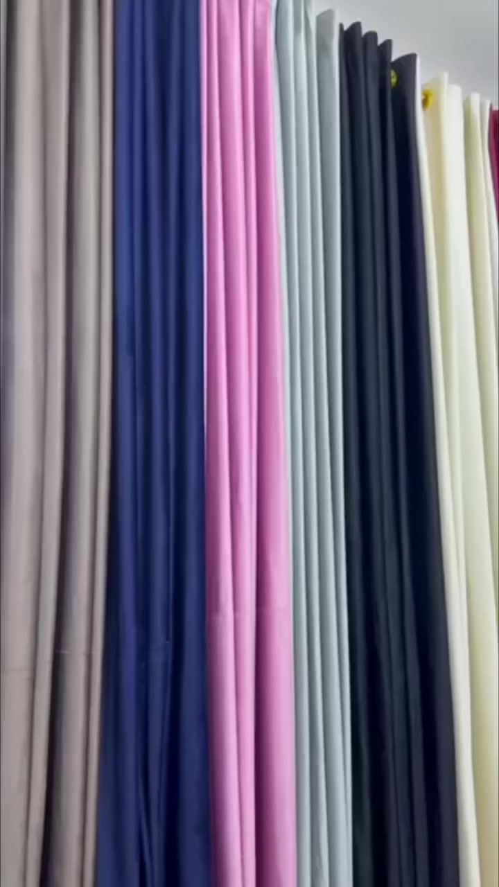 ستائر قديفه هولندي ♥️
سعر الحقيبة ب30الف فقط♥️
يوجد 3  قطع قطعتين قماش معا الشيفون ب 45 الف
كل قطعة عرض مترين ورتفاع 3/10
حسب الطلب حلقات او سكة سفيفه سحب ♥️
متوفر جميع الالوان❤️يحق للزبون تفقد الطلب 
للطلب والاستفسار مراسله الصفحه أو الاتصال على الرقم 
*********** /***********
يوجد لدينا خدمة توصيل لجميع المحافظات 
مجاني التوصيل
 #الثقة_عنواننا
