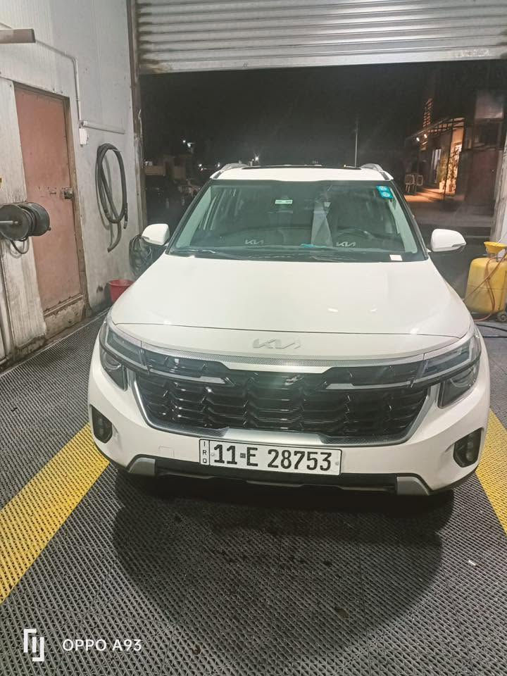من رخصة الادمن
🚗 للبيع – كيا سيلتوس  كندي 2024

✅ سنة الصنع: 2024

✅ المحرك: 2000 سي سي

✅ ناقل الحركة: أوتوماتيك

✅ اللون: أبيض

✅ الممشى: 14,000 كم

المواصفات:

✔️ فتحة سقف

✔️ حساسات

✔️ نظام تحديد المسار

✔️ شاشة حديثة

✔️ كاميرا أمامية وخلفية

✔️ إيرباغ أمامي وخلفي

ملاحظة:

السيارة  بدون حادث من  امريكا

تعرضت لحادث خفيف في العراق والضرر عبارة عن باردين في الجهة اليمنى فقط، ، أما بقية أجزاء السيارة فهي بحالة ممتازة ومكفولة.

💰 السعر: 17,500 دولار (قابل للتفاوض بالحدود المعقولة).

📍 الموقع: حي القاهرة – بغداد

📞 للاستفسار: ***********

الجادون فقط، مع الشكر.
