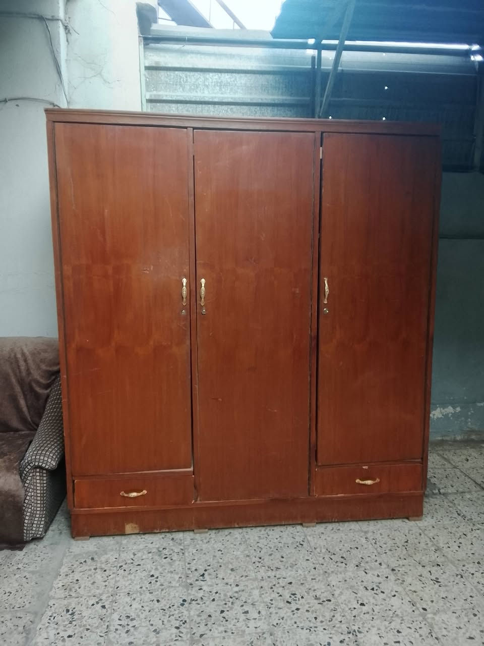 قنصور مستعمل 100ألف 
***********
