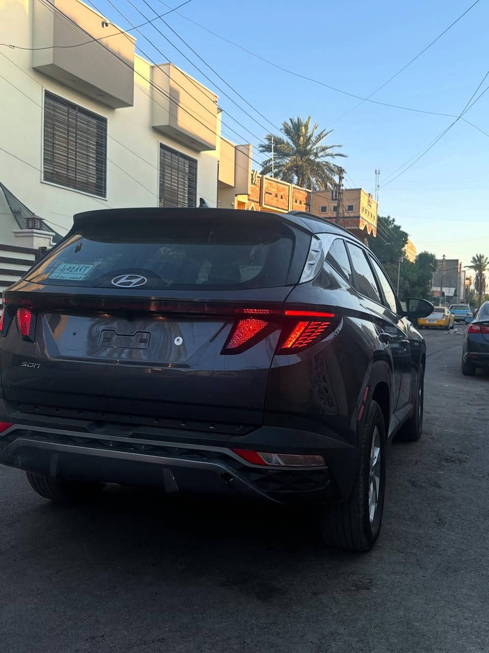 السلام عليكم
توسان 2024 فئة SEL 
مكينة 2.5L بقوة 187 حصان 
گير اوتو 8 سرعات
ماشية 34 الف
 
المواصفات ‼️
♦️دفع امامي او رباعي 4x4
♦️صندوق كهرباء 
♦️كشن كهرباء 
♦️تدفئة كشنات
♦️بصمة تشغيل 
♦️تشغيل عن بعد 
♦️شحن لاسلكي 
♦️رادار امامي خلفي جانبي 
♦️اشاير مري
♦️نقطة عمياء 
♦️اوتو هولد 
♦️مانع تصادم امامي خلفي 
♦️مانع انزلاق 
♦️5 انظمة قيادة 
♦️هاند بريك بصمة 
♦️تبريد فطعتين + خلفي 
♦️تبريد بيانو تاتش
♦️لايتات ليد عدسة زينون بلادي 
♦️شاشة + كامرة خلفية دوارة 
♦️تحديد مسار 
♦️مثبت سرعة 
♦️حساسات خلفية
♦️تحكمات ستيرن

الحادث : تبديل قبغ جنطة + دعامية خلفية ( بلاديات )
وصبغ قليل بالجاملغ الخلفي وصور الحادث موضحه بالمنشور
(( بچم كبس )) وبدون ايرباك 
. السيارة دخول جديد وبأسمي مابيها أي نقص جاهزة 
عنوان السيارة : بغداد - السيدية - حي الاعلام 
رقمي  *********** موجود واتساب 

السعر : 171 ورقة وبيها مجال بسيط حك الجية
