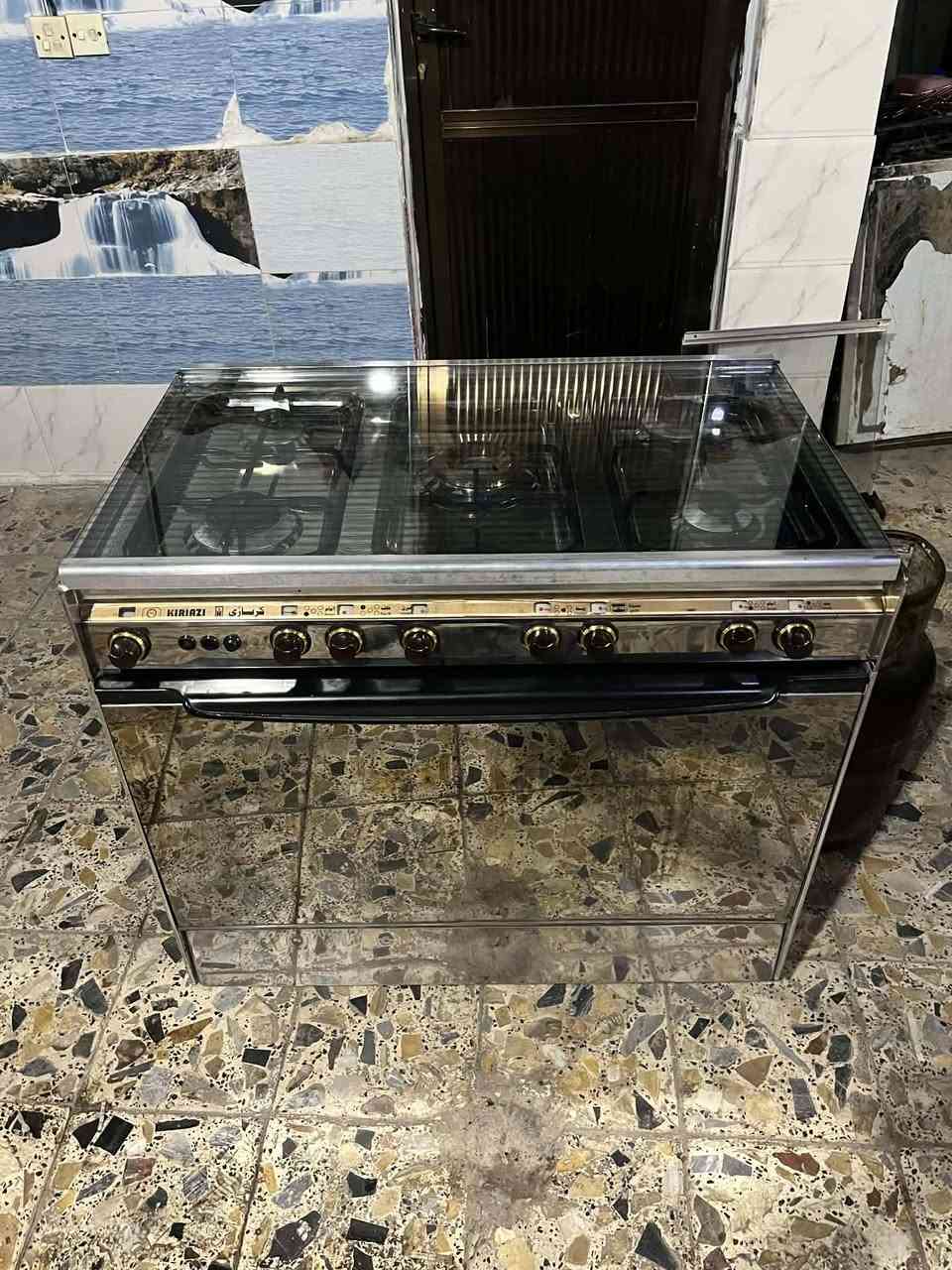 طباخ كريازي مصري نضام بوري قياسه 60 في 90
سيبات ثقيل افران منفصله.  قطعه نادره
السعر 280      العنوان بغداد 
رقم الهاتف *********** وبي واتساب
