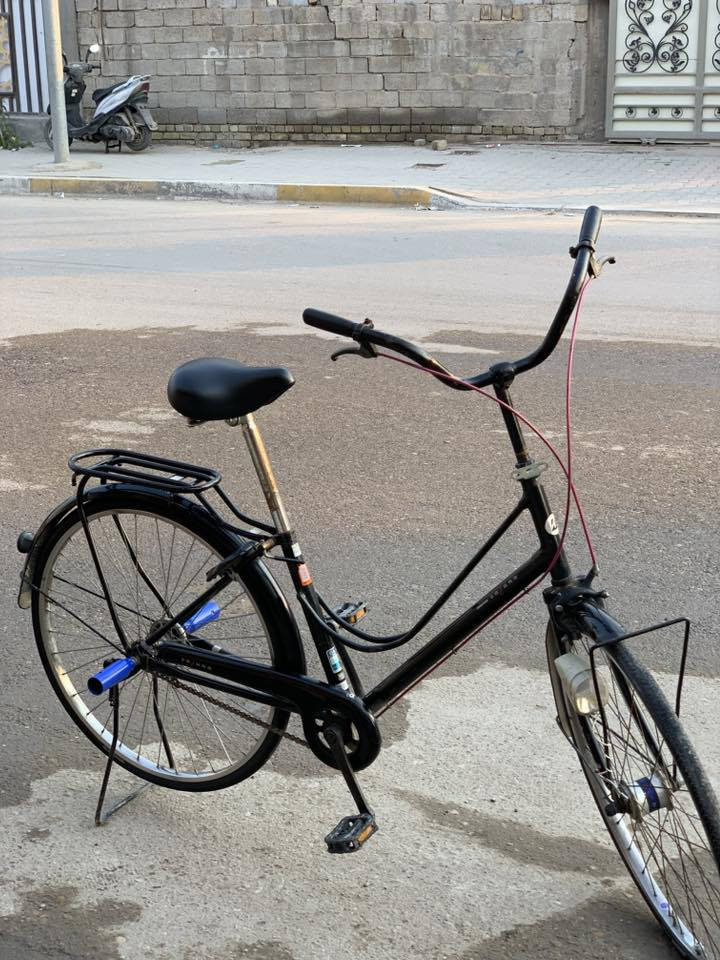 سلام عليكم بايسكل موزه ياباني اصلي بايسكل بلادي كلشي ممبدل بي كامل مكمل مابي اي نقص بسيط كامل للاخير البايسكل احلى من الصور تجي وتشوف كلوب حساس ويل ابو البطيخه بريكات كامله بايسكل جديد وياله اصليه مالته تفحص وتاخذ
السعر 95 الف وبي مجال مكاني محموديه حي الرشيد متواجد خاص او واتس اب ***********
